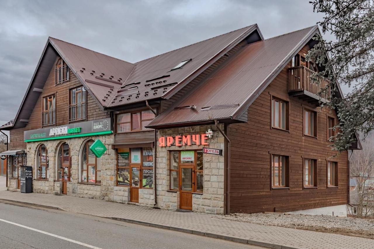 Готель "Yaro" Yaremche Exterior foto